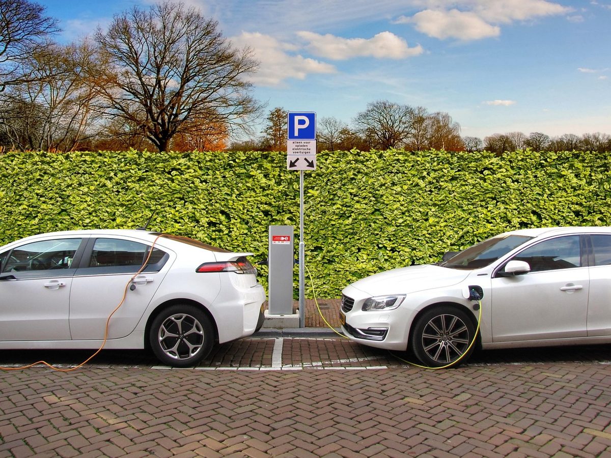electric car, hybrid car, load, charging post, charging station, energy load, power cable, parking spot, opel ampera, vo